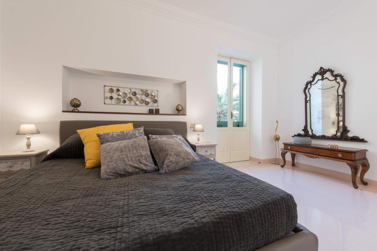 Duomo Seaside Deluxe Apartment By Ortigia Apartments Syracuse Exteriér fotografie